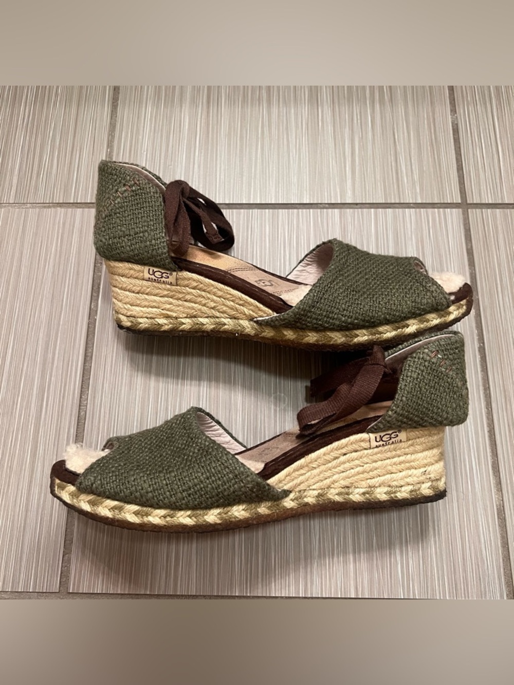 UGG Australia Mar Espadrille Wedge Sandals 9 green